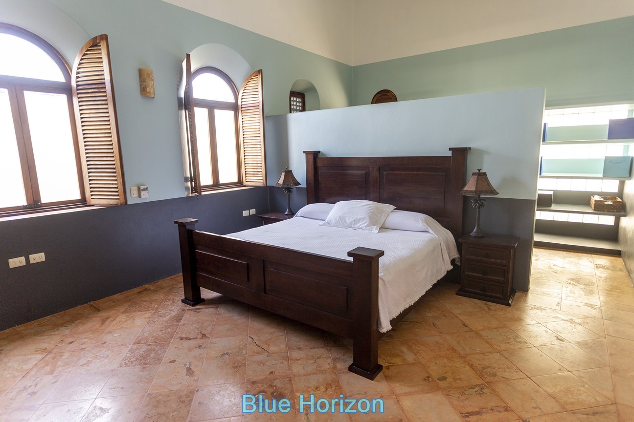 Casa Serena For SALE Oceanfront Luxury Villa. Only 10 Min From The ...